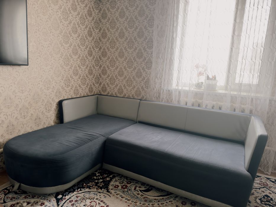 Диван сатылады фирменный