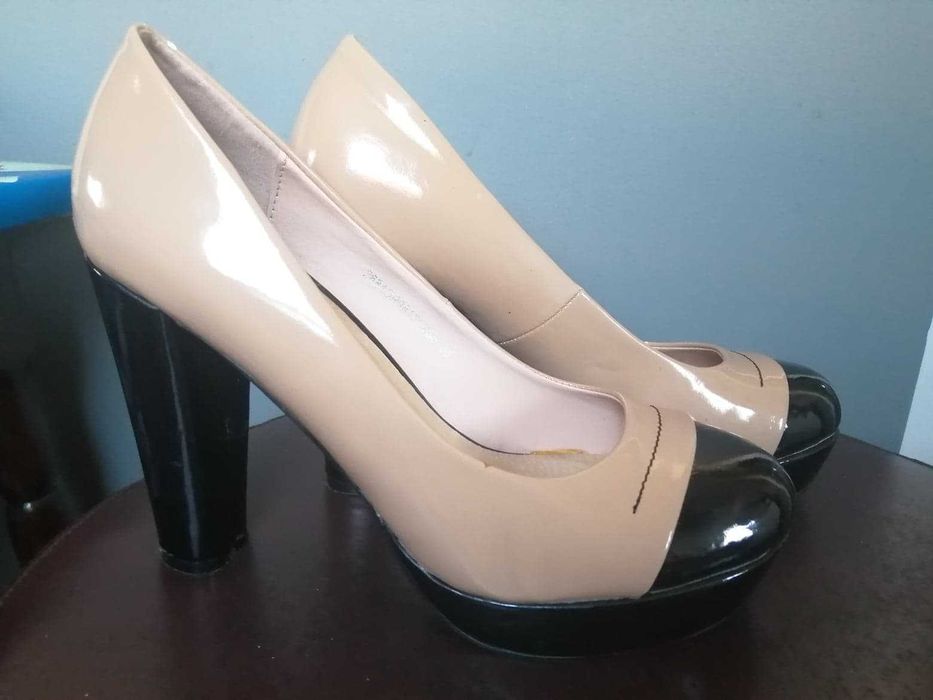 Pantofi Solo Donna marimea 38 NOI!!!