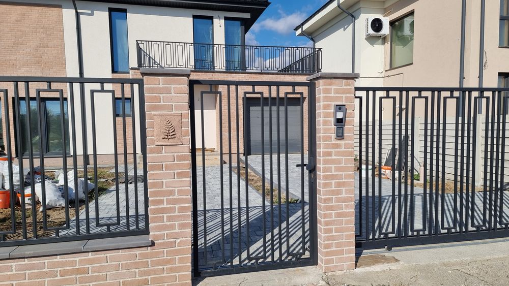 Coame beton gard palarii stalpi capace boltari caramida aparenta dale