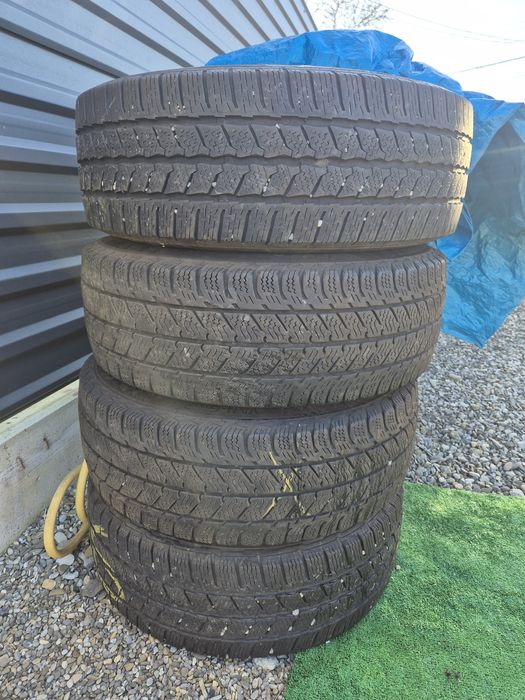Vând jante+cauciucuri de Wv T5 215/65/16 C M+S 5/120/16 imp Germania