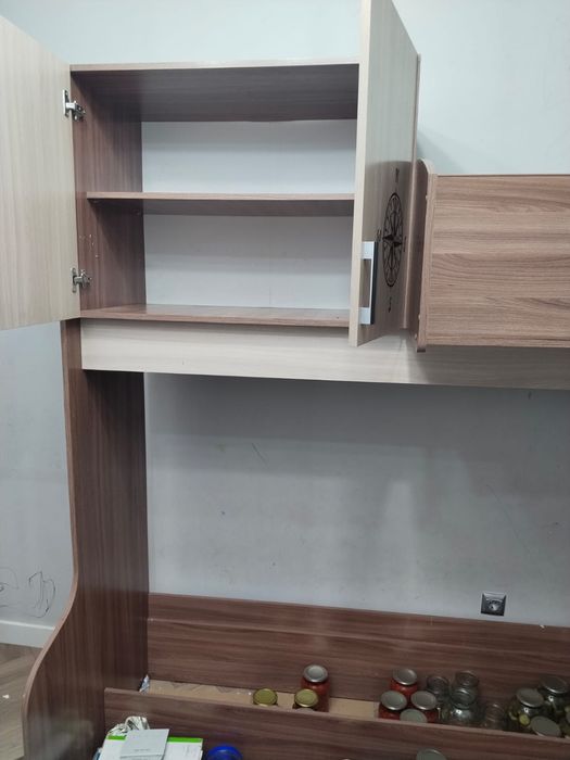 Двухъярустная кровать со шкафами