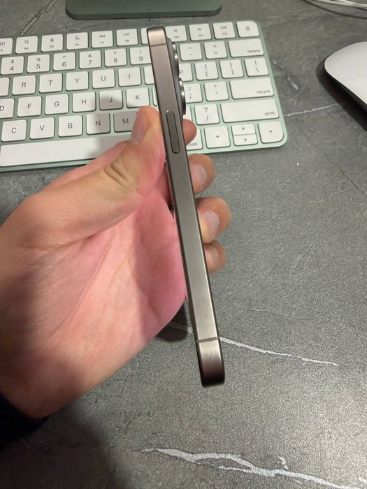 Iphone 15 pro ideal 128 gb