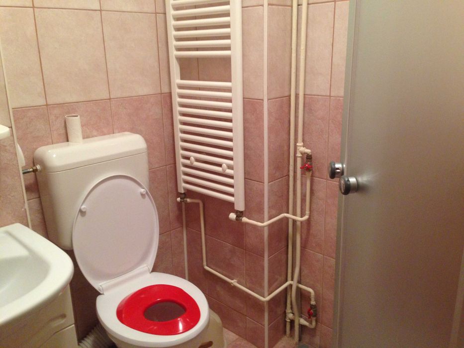 Închiriez Apartament 3 Camere Central