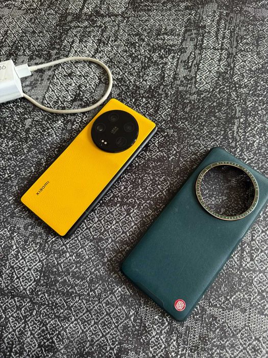 Xiaomi 13 Ultra 512GB HyperOS 3.0 + NILLKIN кейс