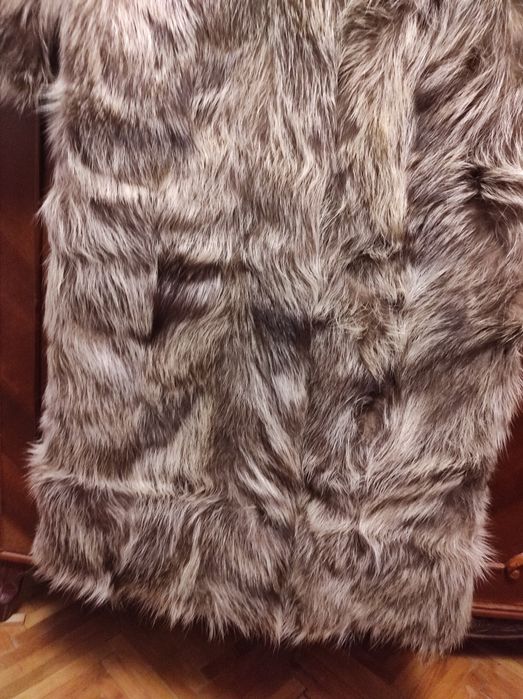 Haina lunga din blana de raton cu par lung