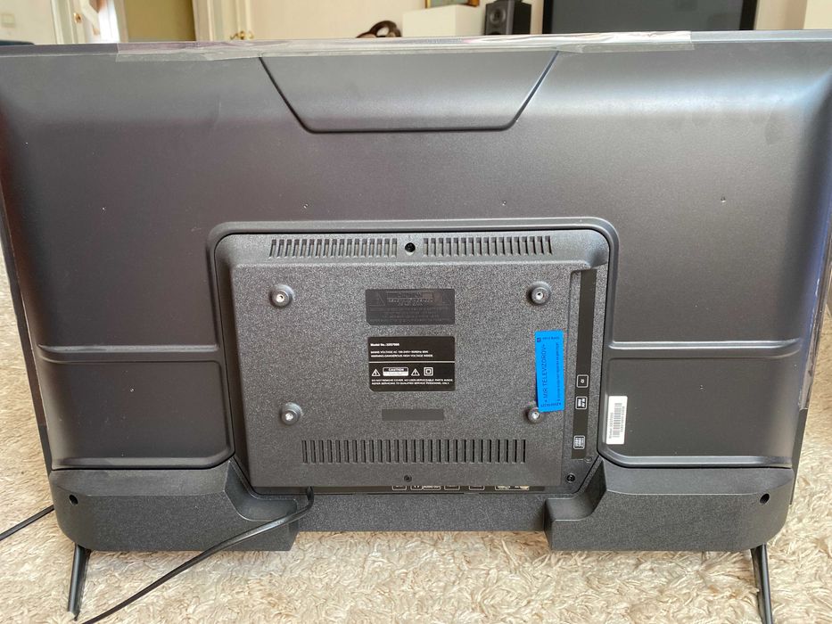 Новый телевизор 32 G7000 смарт