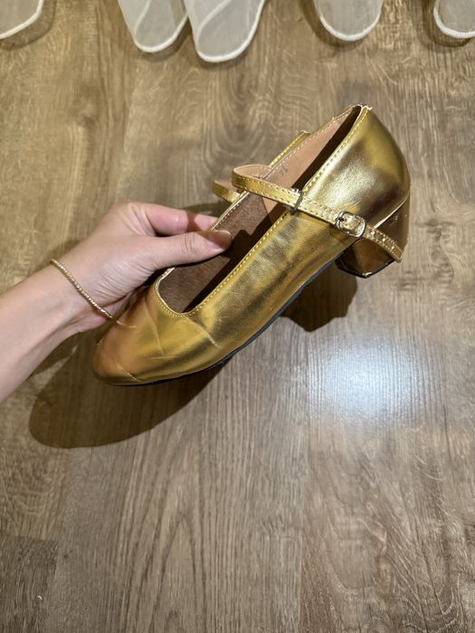 Туфли танцевальные