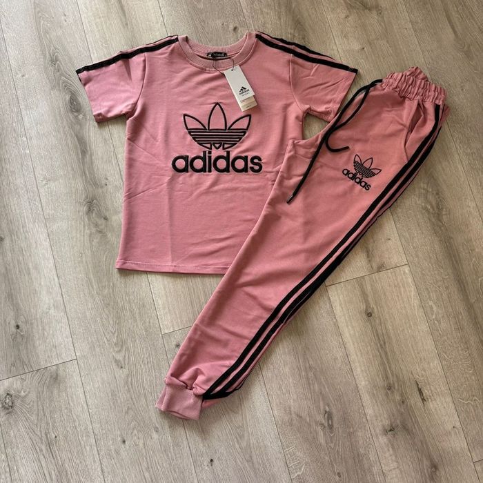 Compleu dama și barbati