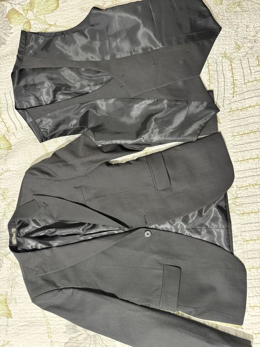 Продам пиджак-костюм