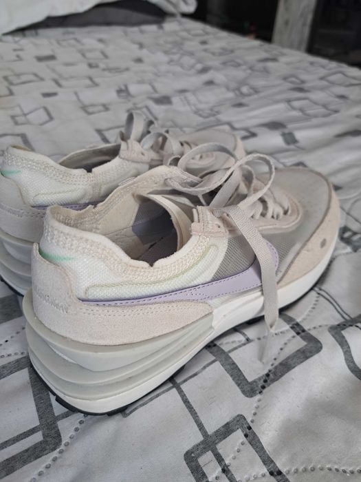 Маратонки    Nike