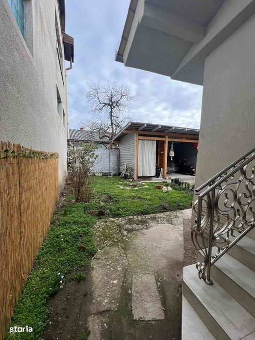Casa singur in curte zona horea