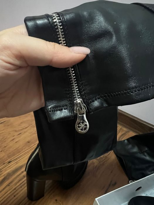 Високи чизми Guess