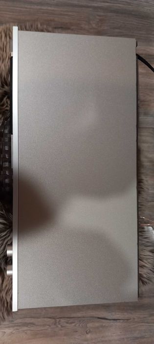 Продавам Дек Hitachi D-E25