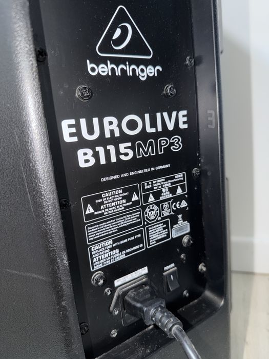 Колонка Behringer EUROLIVE B115MP3 1000 Вт