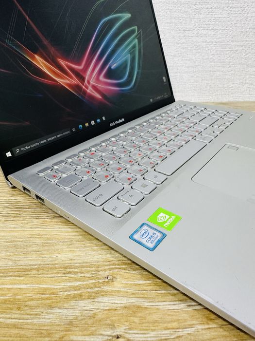 Стильный ASUS Core i5-8 Ядерный, Игровой для Работы и Развлечений