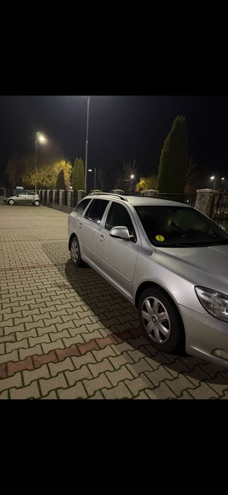 SKODA Octavia 2010 — imagine 3