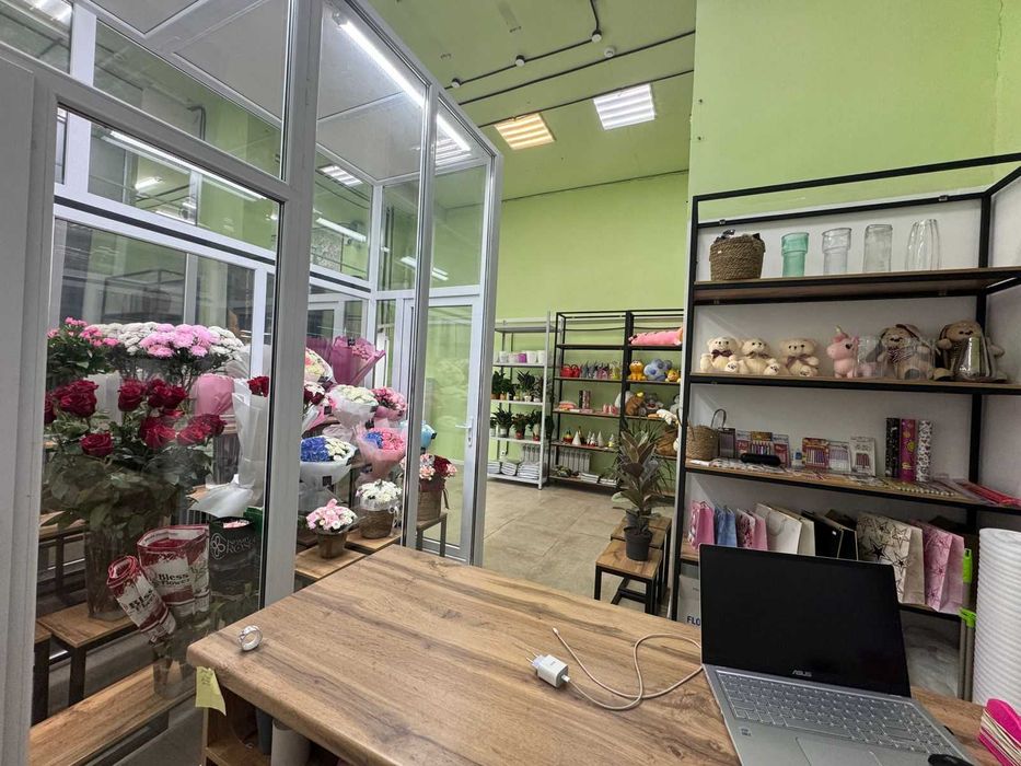 Пластиковая перегородка б/у