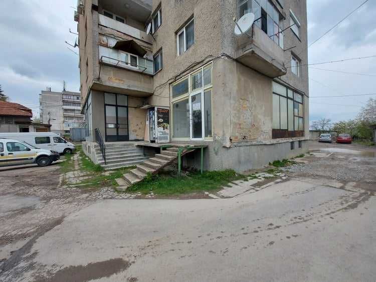 Продава се Магазин в Търговище, Център - 90 кв.м за 567 €/кв.м - Снимка #4