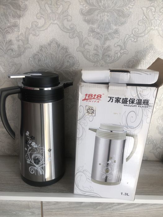 Продам термос на 1.3литра