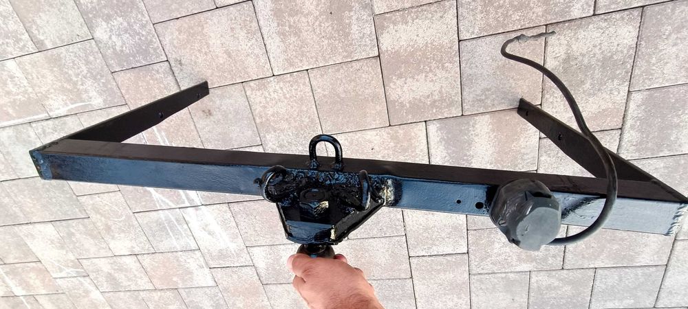 Vand cui de remorca/ cârlig de remorca universal