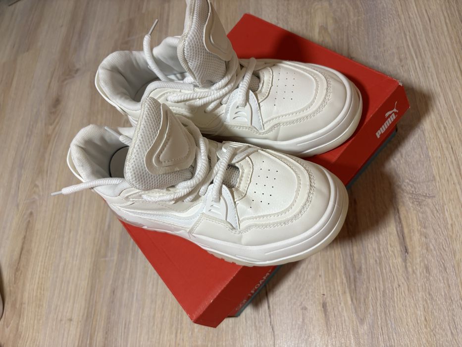 Дамски маратонки нови