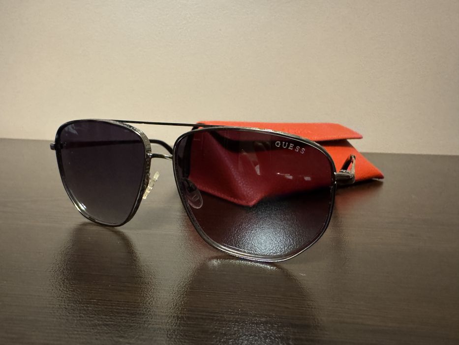 Дамски очила Guess