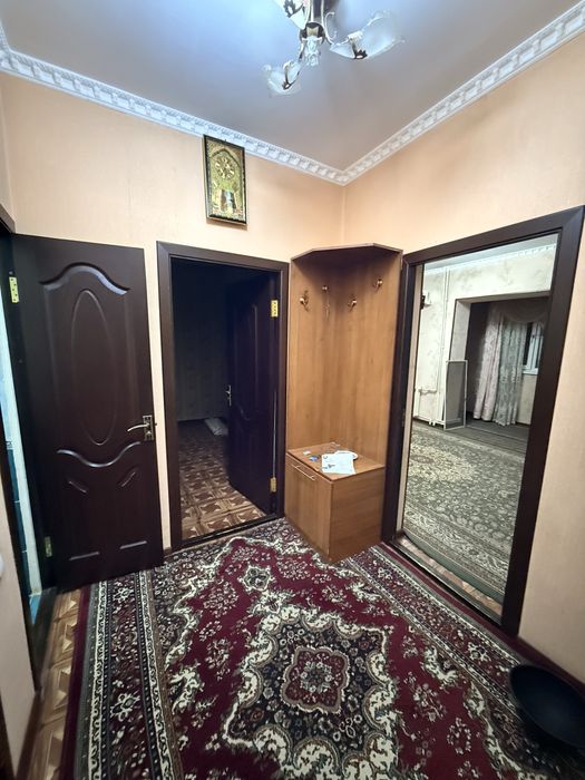 Продветься 2 х ком квартира