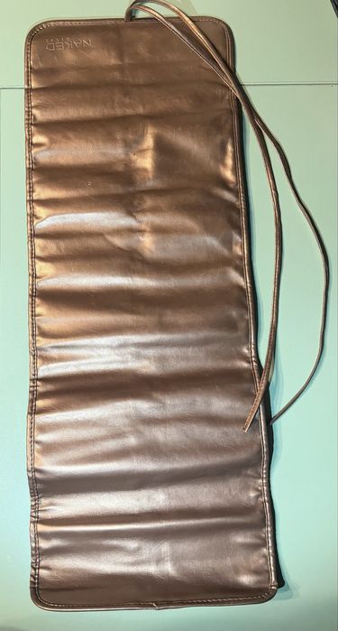 Органайзер для кистей визажиста