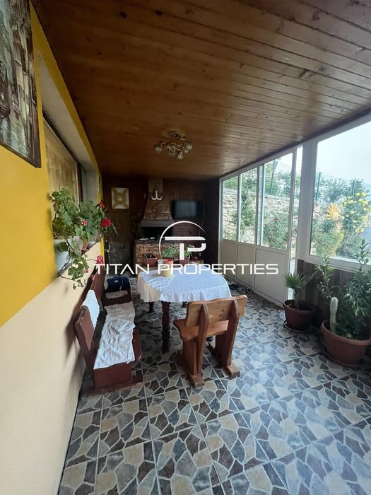 Дава се под наем Къща в Варна, Левски - 150 кв.м за 800 € - Снимка #6