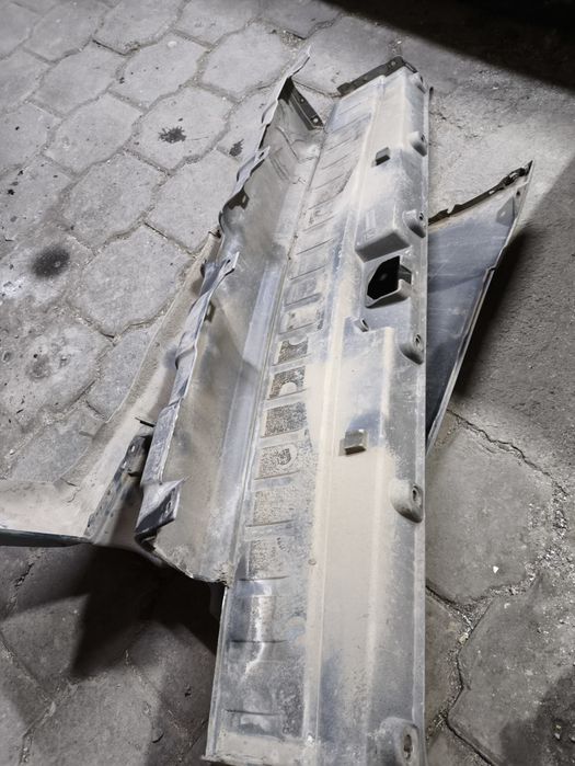 Задний бампер Тойота 4руннер 2005