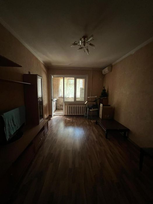 Чиланзар 20 квартал продажа 2/1/4 вдоль дороги