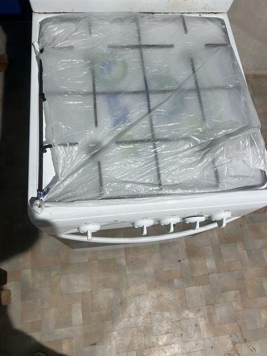 Продам газ плиту