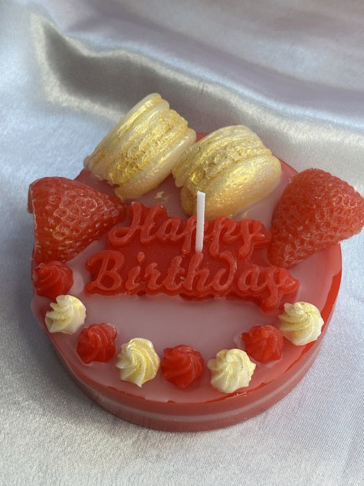 Ароматна свещ “Happy birthday”