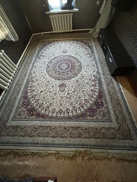 Ковер в отличном состоянии