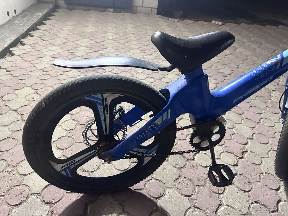 Продам алюменивый велосипед для мальчика 5-9 лет