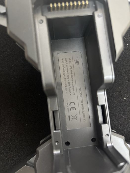 SJRC F11 квадрокоптер