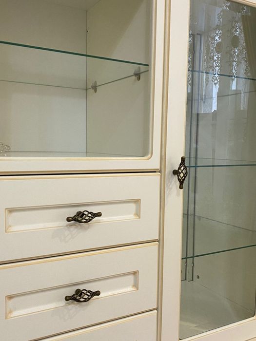 Продам шкаф трюмо