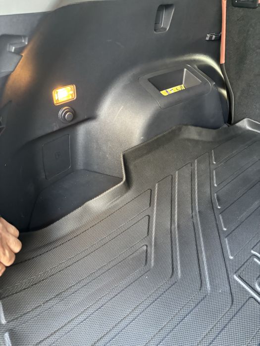 Полик на багажник Changan CS 75 plus