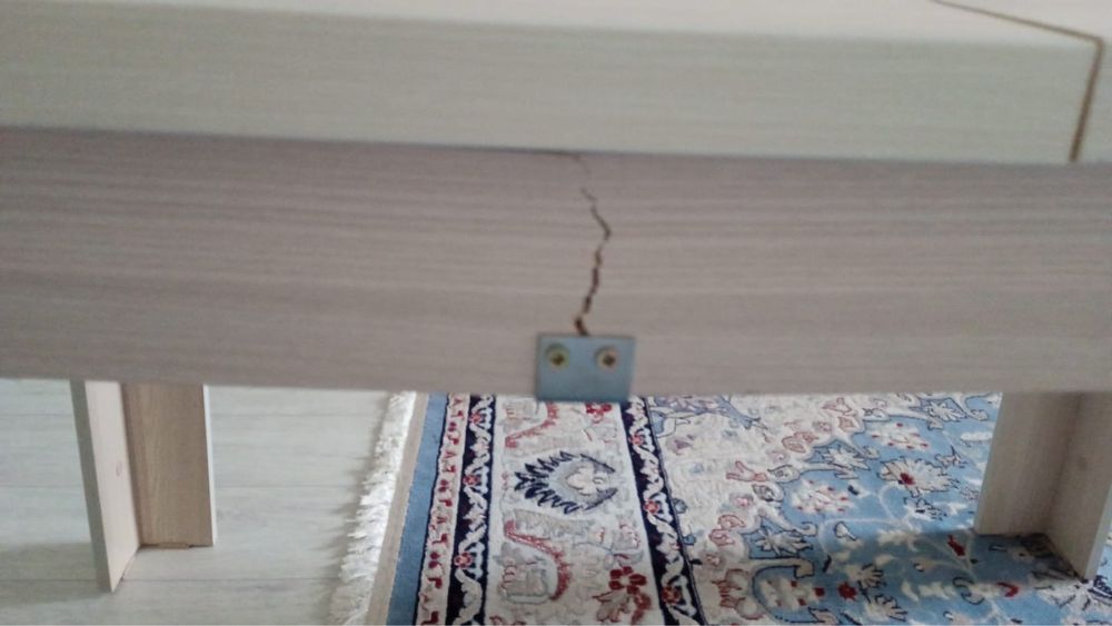 Продам стол кухонный деревянный