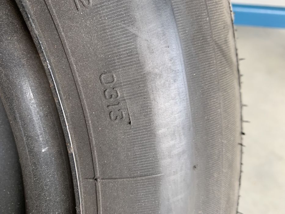 Anvelope vara Bridgestone 185/70/14 cu jante ET45-4x 100