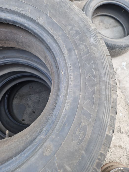 Продам резину в среднем состоянии