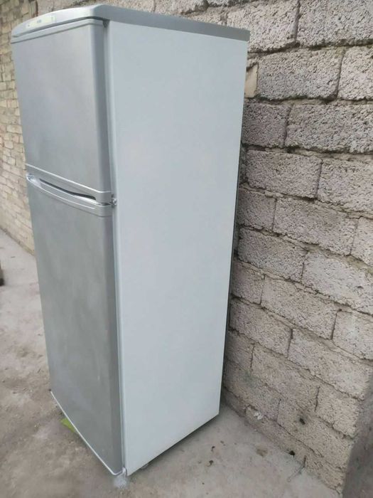 Продается холодильник срочно!