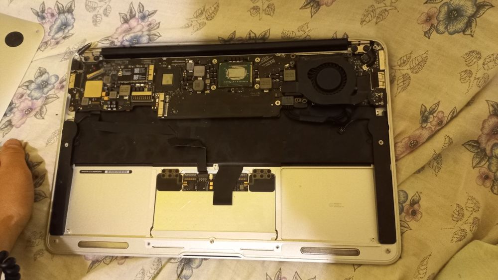 mak book air на запчасти