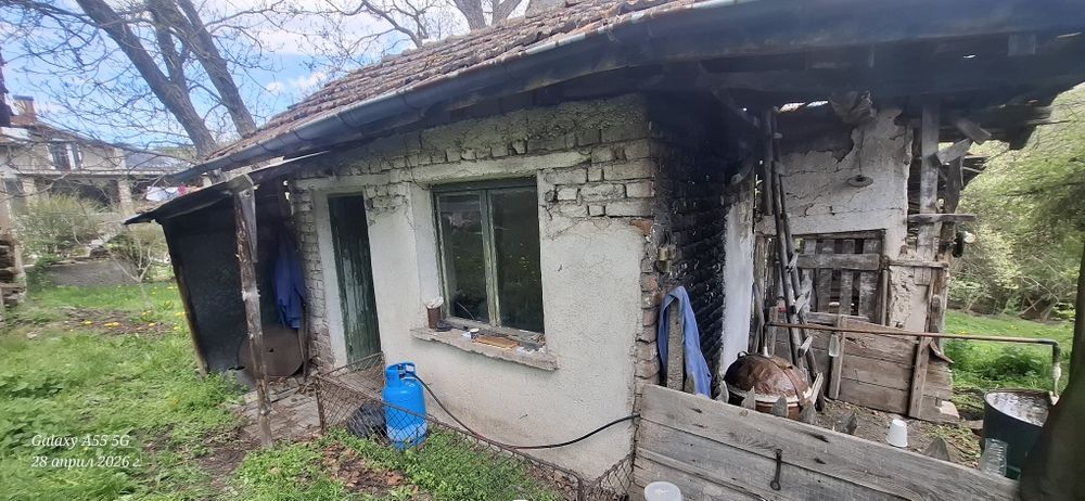 Продавам парцел 870 кв.м