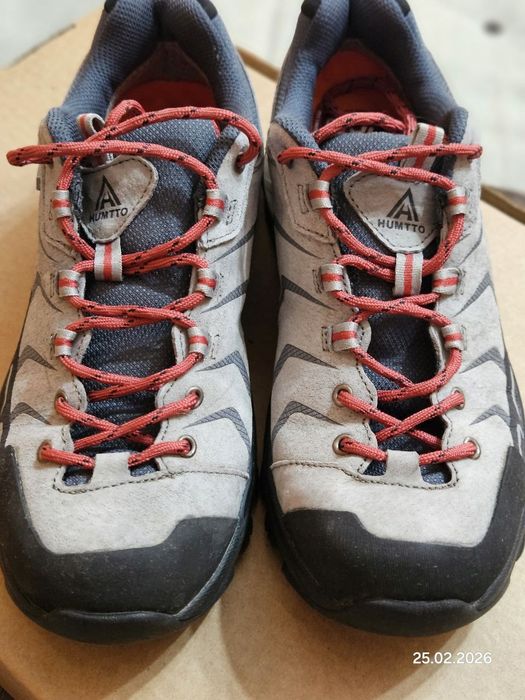 Походные кроссовки (ботинки) женские