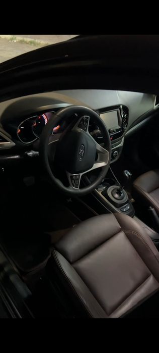 Лада веста кросс 1,8