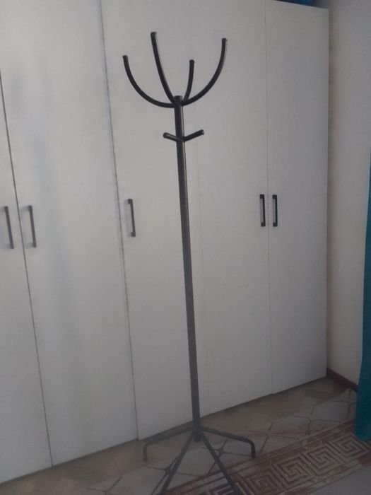 Продам вешалку 7000тг