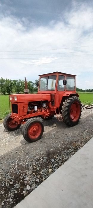 Vând Tractor U 650 M