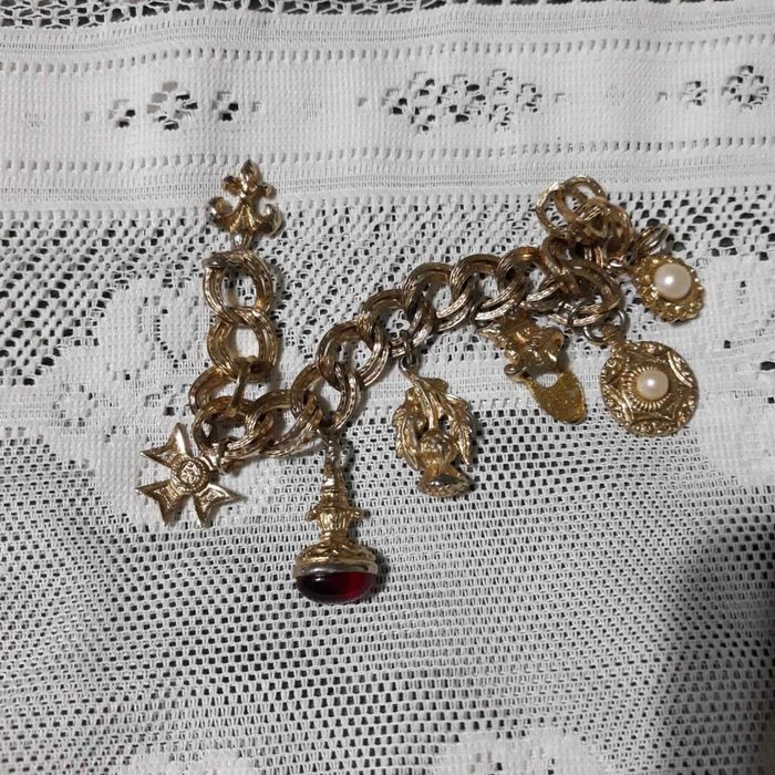 BIJOUX TERNER Колие и Гривни