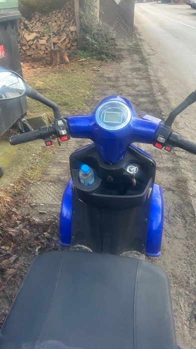 Елекрически скутер VELOBIKE